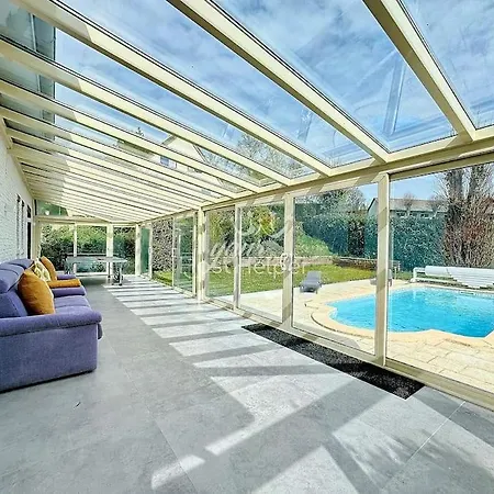 Touquaise Yourhosthelper Βίλα