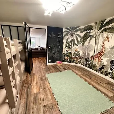 Touquaise Yourhosthelper Touques