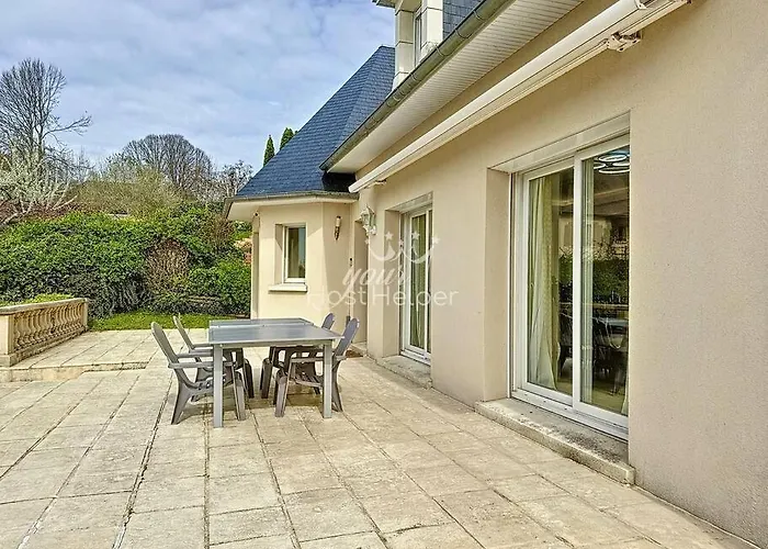 Touquaise Yourhosthelper Villa