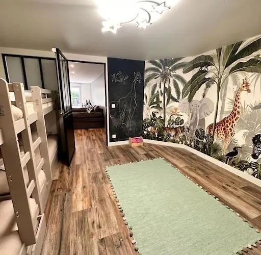 Touquaise Yourhosthelper Touques