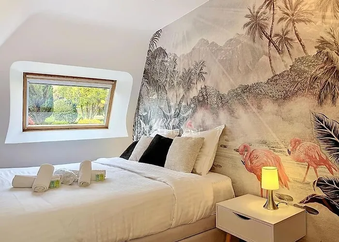 Touquaise Yourhosthelper